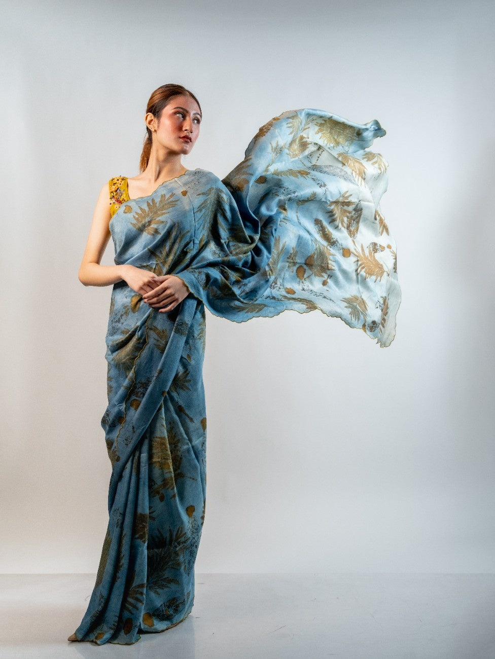 Neela Sari