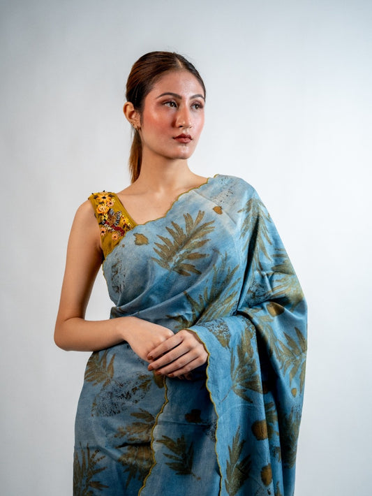 Neela Sari